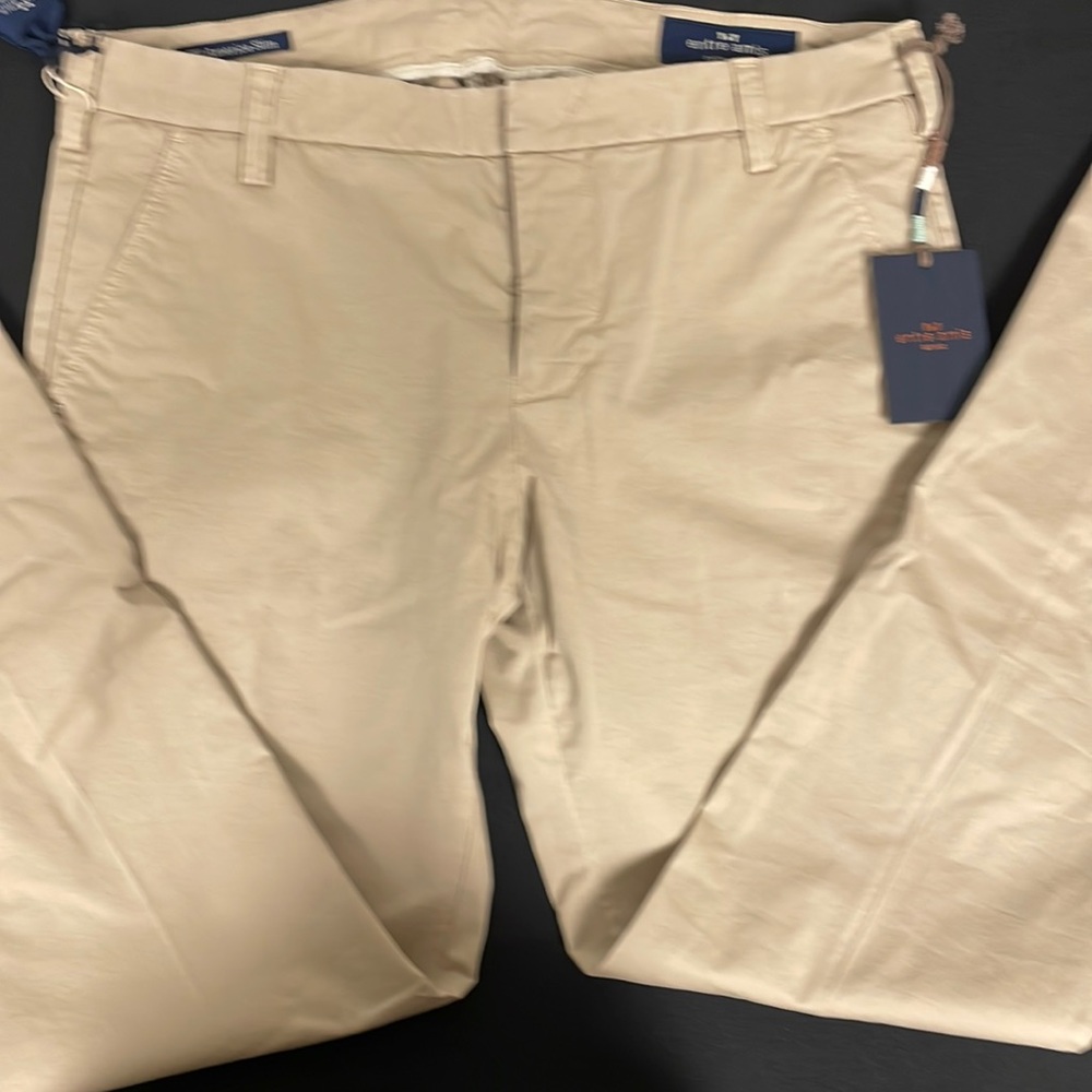 New with tags mens Entre Amis pants in size 32